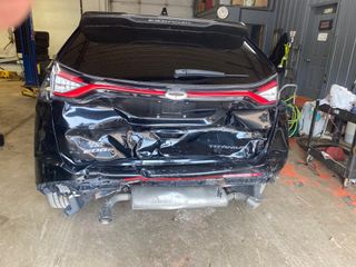 2016 Ford Edge Titanium - Primary Damage Right Image